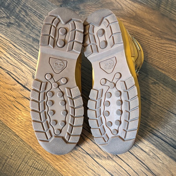 Timberland Brown Leather Boots - Picture 7 of 9